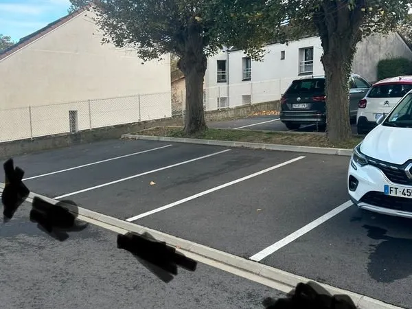 Place de parking sécurisée à louer - Châtillon (82 rue Pierre Brossolette) - 60/mois