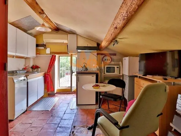 Studio 10.95M2 - Meublé - Climatisé - Centre Sterr ET Centre Bou