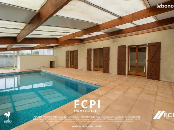 Maison 8 pièces 220 m²