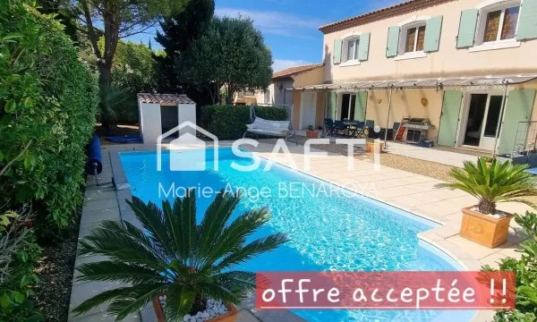 Pavillon familial,4 chambres+bureau,piscine,garage