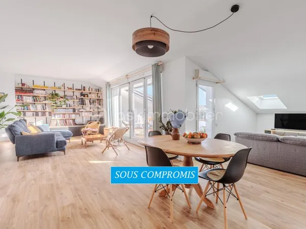 Appartement 3 pièces 103 m²