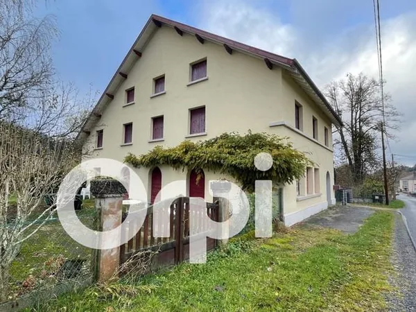 Maison 13 pièces 330 m²