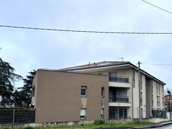 T5 en duplex avec terrasse - Rillieux-la-Pape