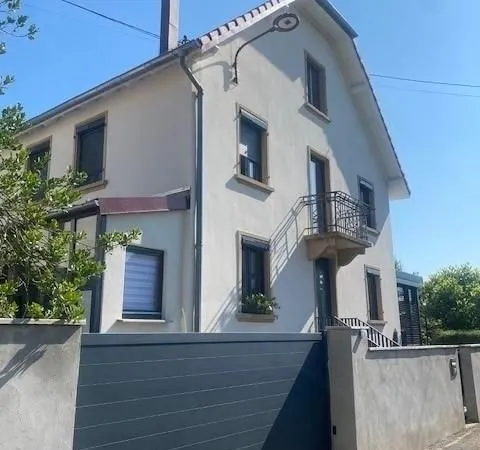 Maison 7 pièces 156 m²