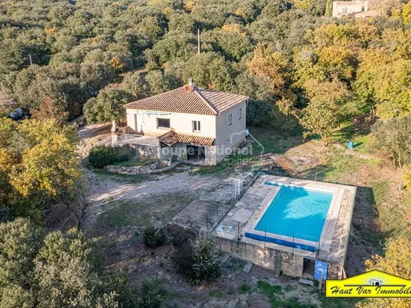 Maison Ginasservis T 4 avec PISCINE GARAGE 7 423m² de terrain