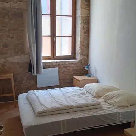 Appartement T2 meublé + 1 chambre en mezanine