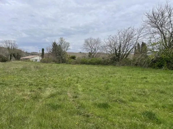 Parcelle de 1000 m2 terrain à bâtir Proche VOGUE