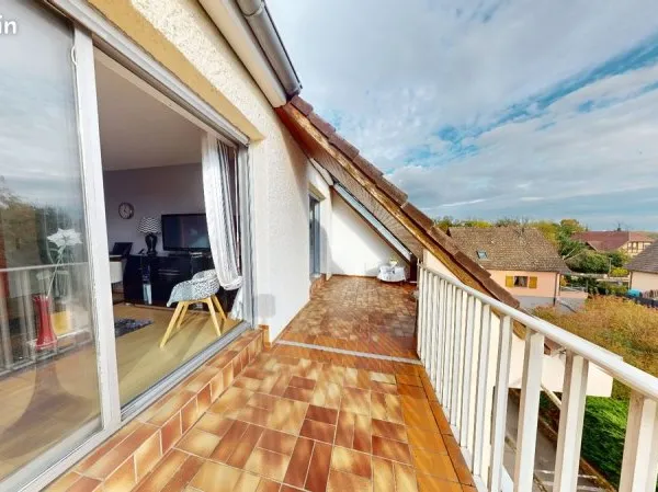 Magnifique F3 à Ostwald en attique, terrasse, parking, ascenseur, garage