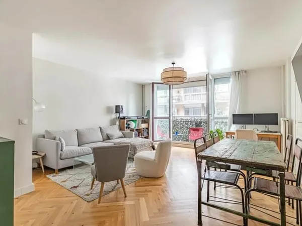 Appartement lumineux 2 pièces à Paris 18ème