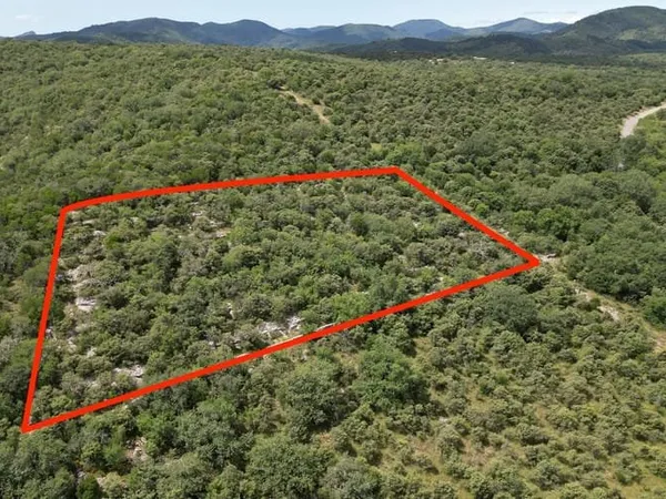 Terrain 7350 m²