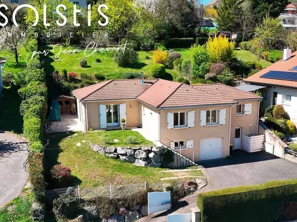Maison de plain-pied 6 pièces 140 m²