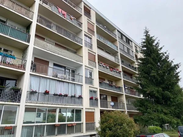 LES PAVILLONS SOUS BOIS APPARTEMENT F3 DE 67M²+CAVE et PARKING