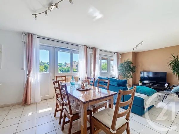 Appartement 5 pièces 90 m²