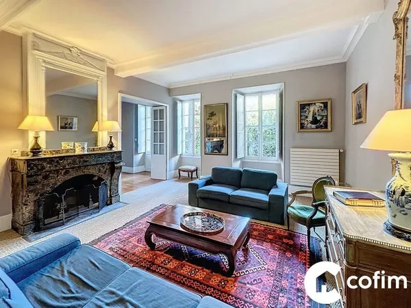 Tarbes centre - Maison bourgeoise 10 pièces 272 m²
