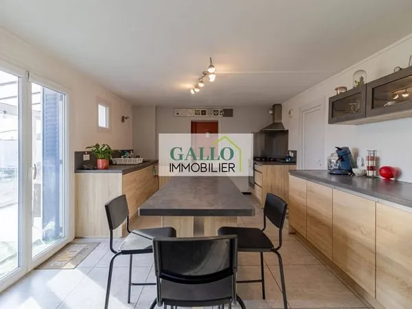 Maison 5 pièces 109 m²