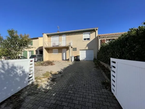 Maison grand garage