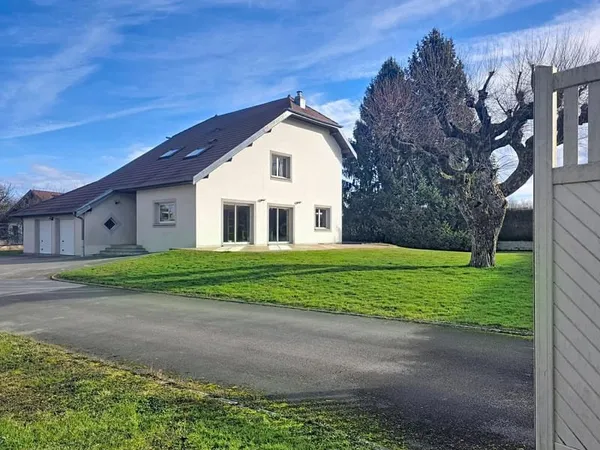 Grande maison familiale lumineuse