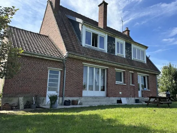 INDIVIDUELLE-SEMI-PLAIN-PIED-SUR-725m²