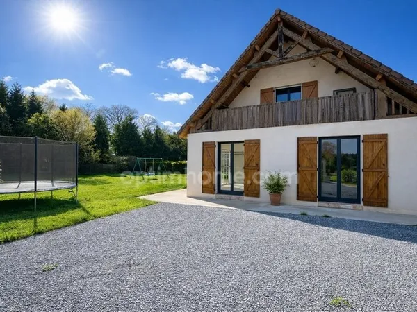Maison familiale 155 m² - 5 chambres - Terrain clos de 997 m² avec garage