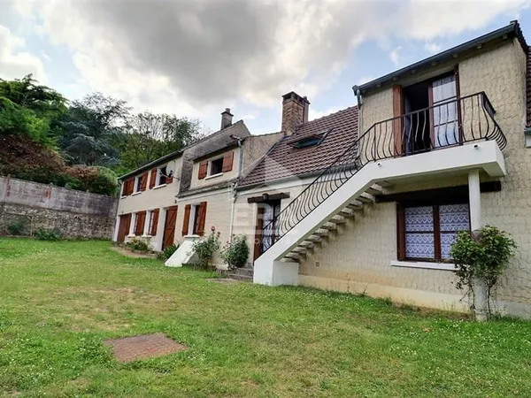 Grande maison familiale à fort potentiel