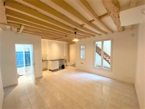 Studio 1 pièce 26 m²