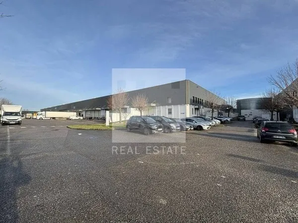 Local d'activité 3688 m²