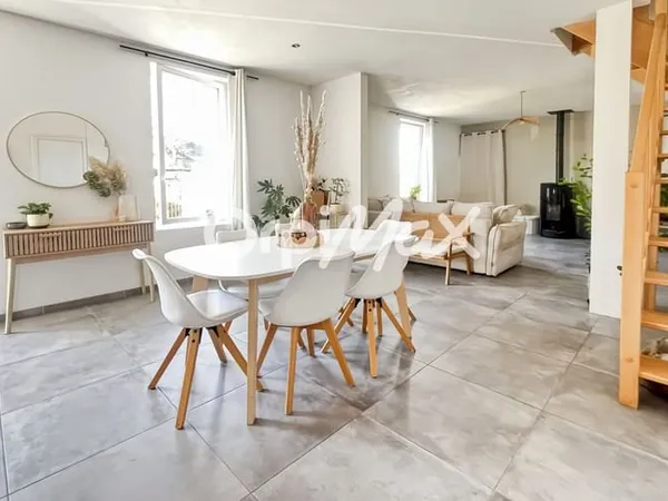 Maison 8 pièces 148 m²