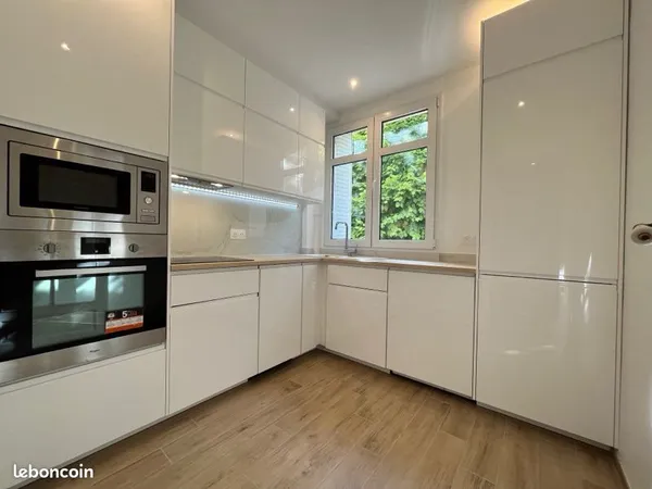 Location simple ou collocation meublée 3 pièces 54 m² La Varenne Saint Hilaire
