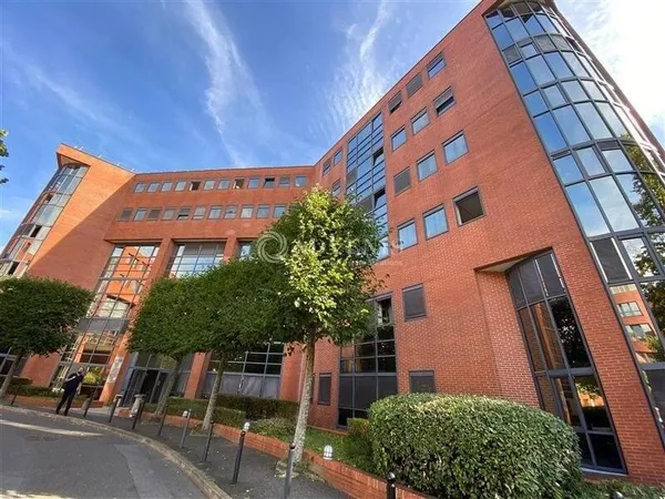 Bureaux 213 m²
