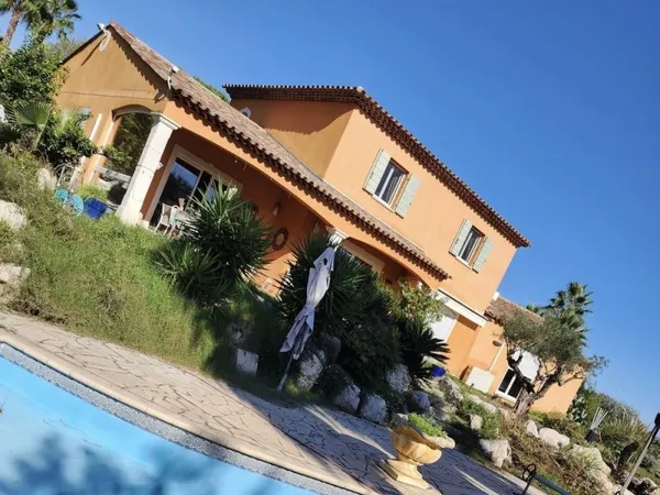 Villa T6 210m2 direct propriétaire