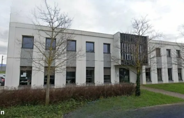 BUREAUX 228 m² ALIXAN