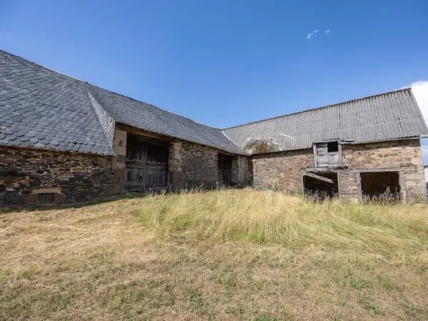 Terrain 1787 m²