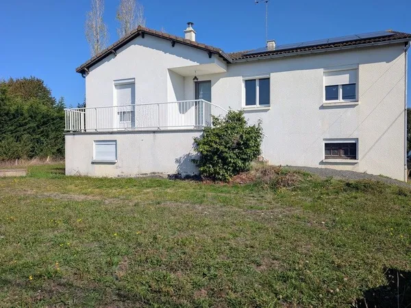 Maison à vendre 92 m² - NUEIL LES AUBIERS (79)