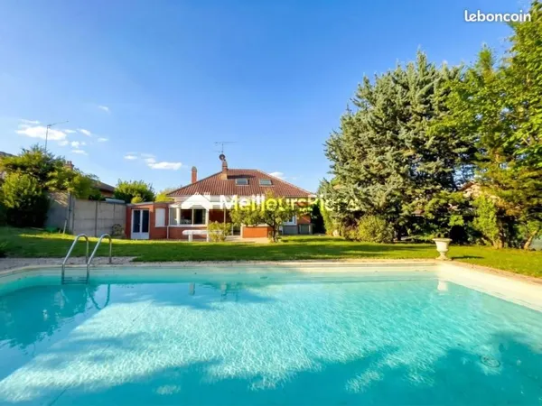 Maison 8 pièces 185 m²