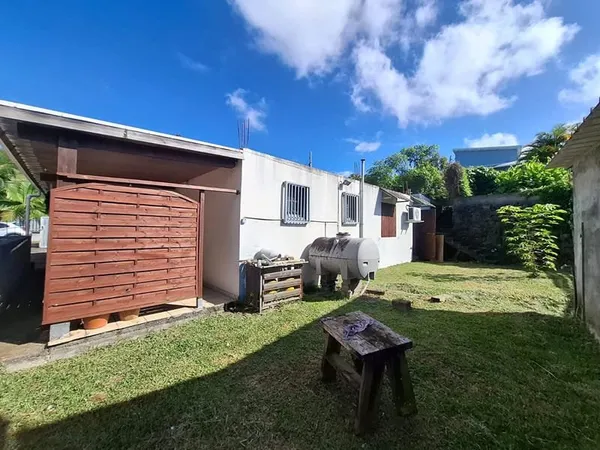 Maison Saint-Pierre 104m² sur 630m² de terrain, Fort potentiel