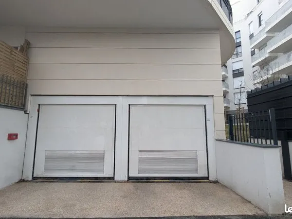 Parking souterrain Colombes / zone Arc Sportif