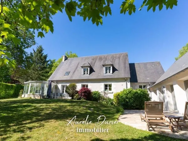 Maison 9 pièces 259 m²