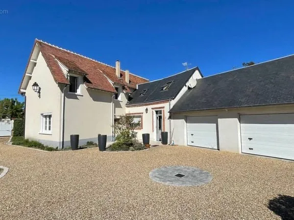 A Romorantin Lanthenay en Sologne et à deux heures de Paris