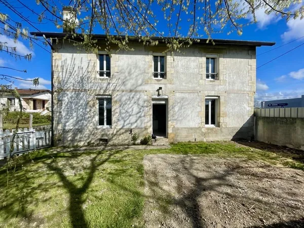 Maison avec fort potentiel Idéale habitation ou activité p