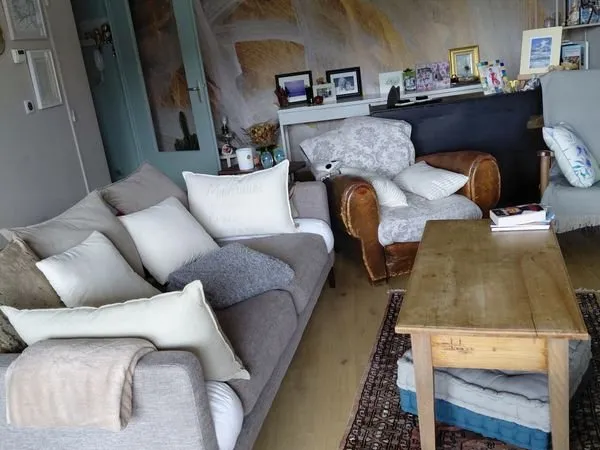 Appartement avec terrasse et garage. Impasse privée