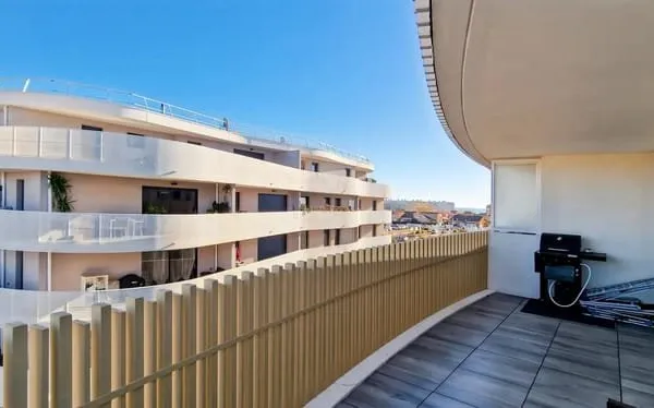 Moderne T2 avec terrasse vue mer