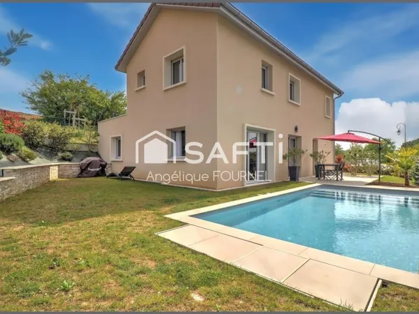 Maison individuelle récente de 136 m² - Garage - Piscine