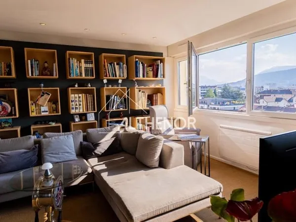 Duplex en attique à Annecy-le-Vieux — 7 chambres et vue panoramique