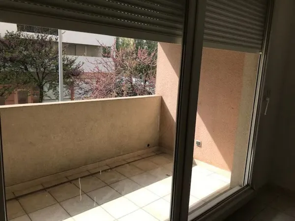 AUBAGNE appartement de type T2 quartier des DEFENSIONS