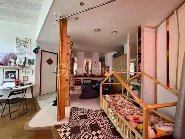 IVRY-SUR-SEINE - LOCAL COMMERCIAL 85 m² - FORT POTENTIEL