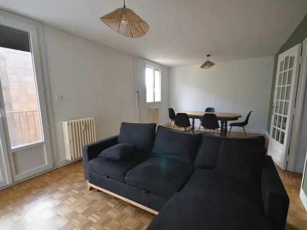 Appartement 4 pièces 82 m²