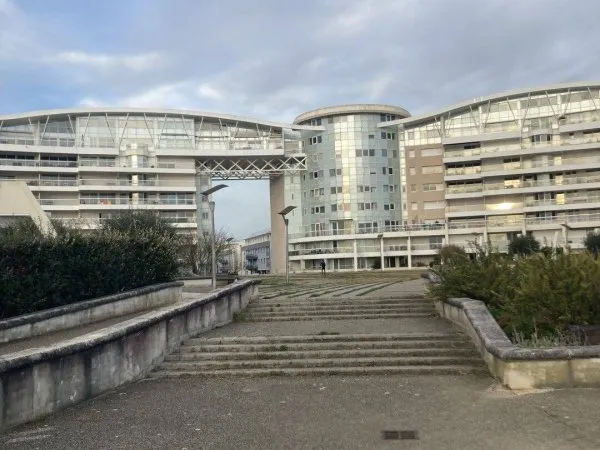 Studio 1 pièce 18 m²