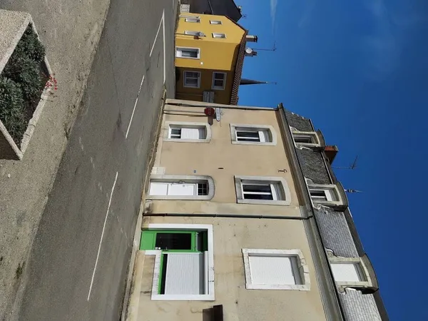 Immeuble de rapport 6 pièces 141 m²