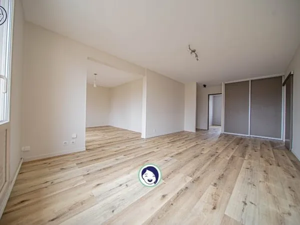 Appartement entièrement rénové proche de la gare