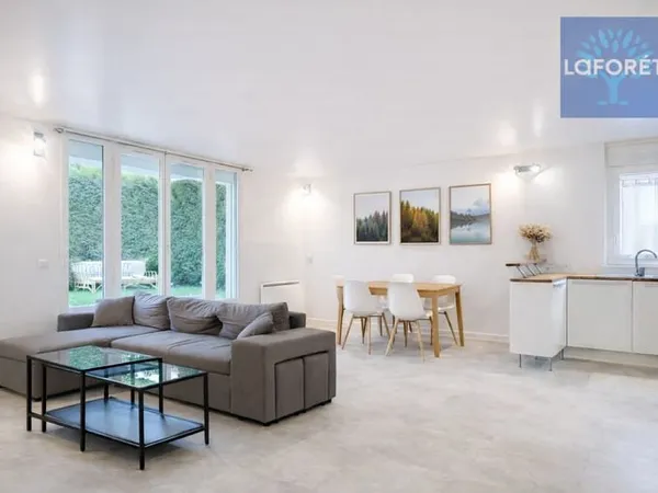 Appartement Guyancourt 3 pièces 64,32 m2 - Jardin - box - gare à pied
